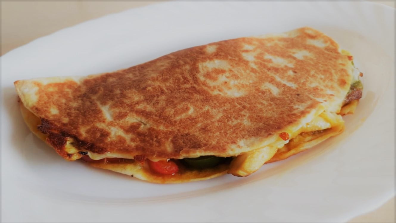 Мексиканская Кесадилья с курицей