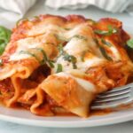Каннеллони с тремя сырами