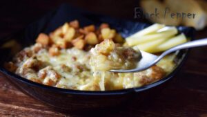 Французский луковый суп с сыром