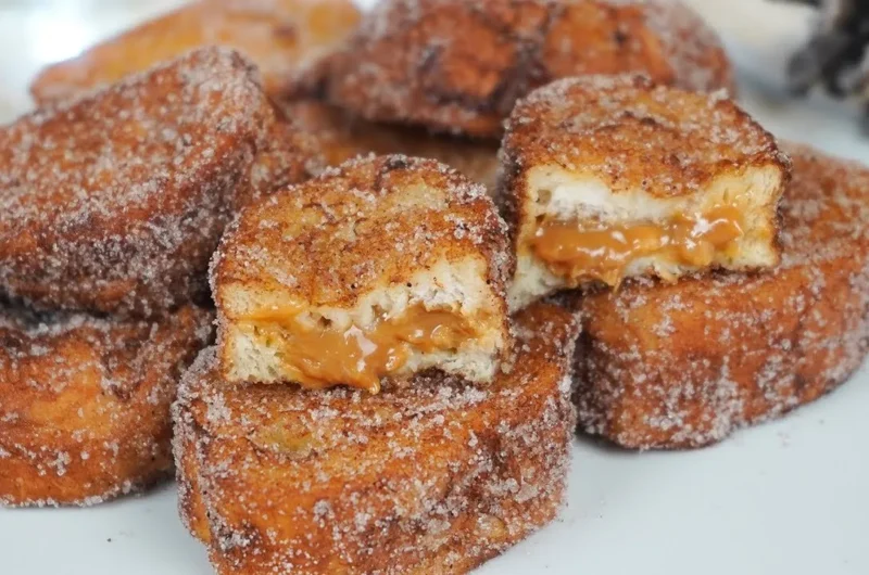 French Toast Stuffed with Dulce de Leche