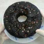 Black Biscuit Cake