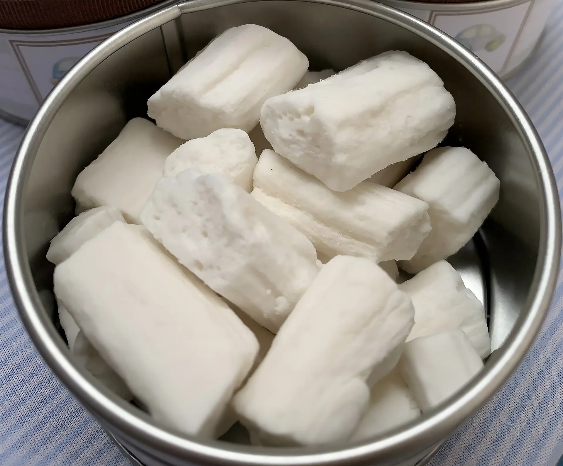 Coconut candy