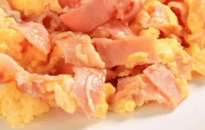 Scrambled Eggs with Cheese and Ham