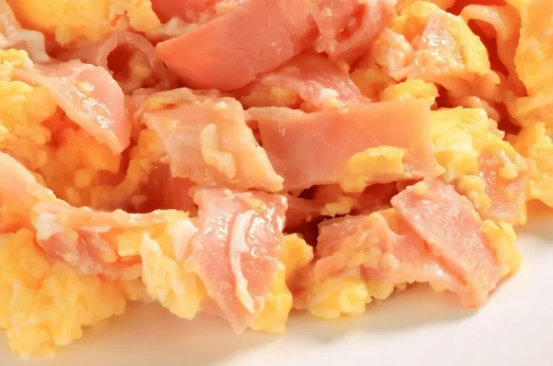 Scrambled Eggs with Cheese and Ham