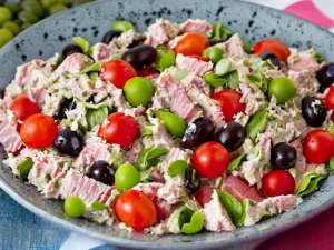 Tuna salad with olives and tomatoes