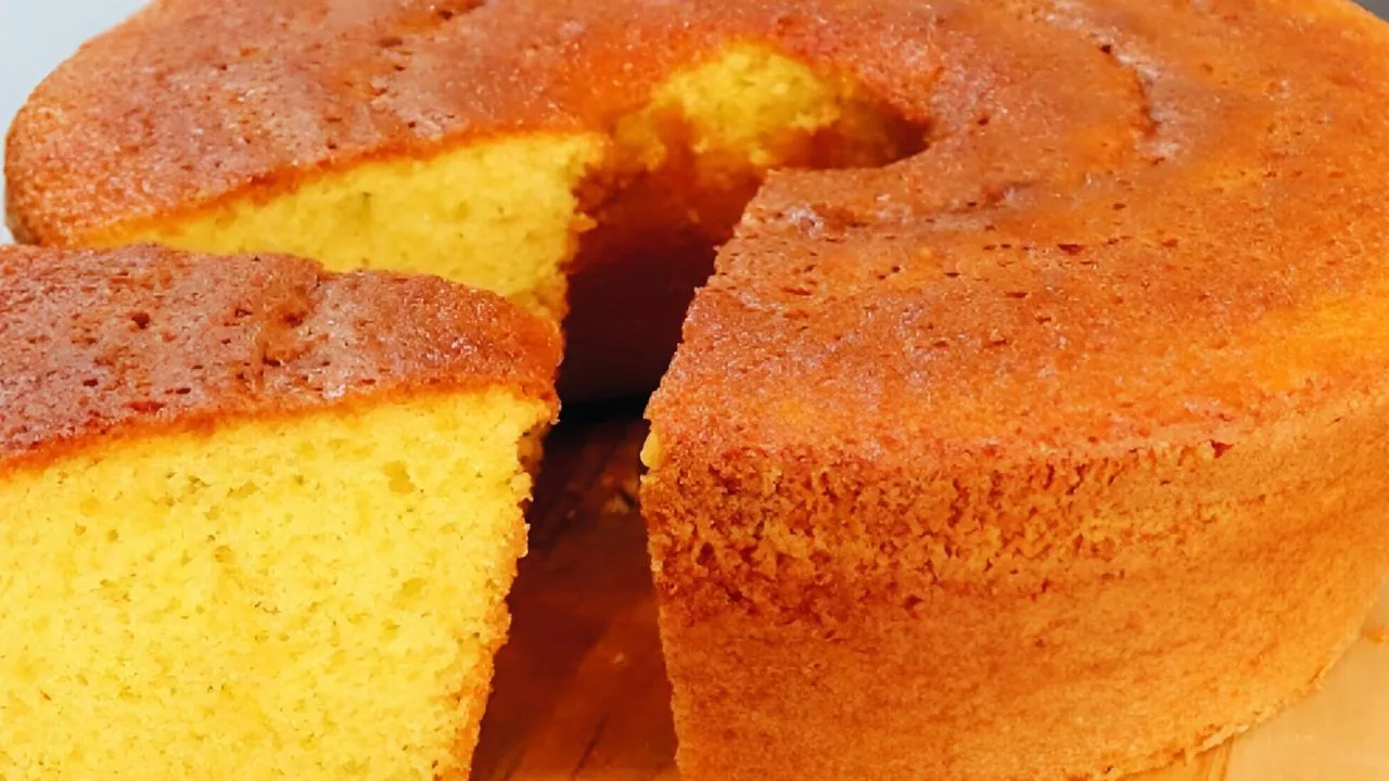 Simple Cornmeal Cake
