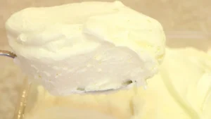 Powdered milk mousse