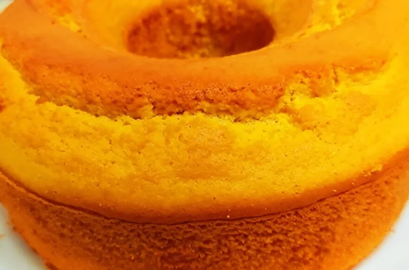 Simple Cornmeal Cake