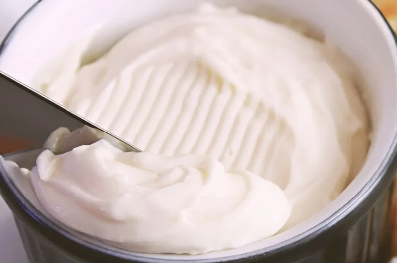Homemade cream cheese
