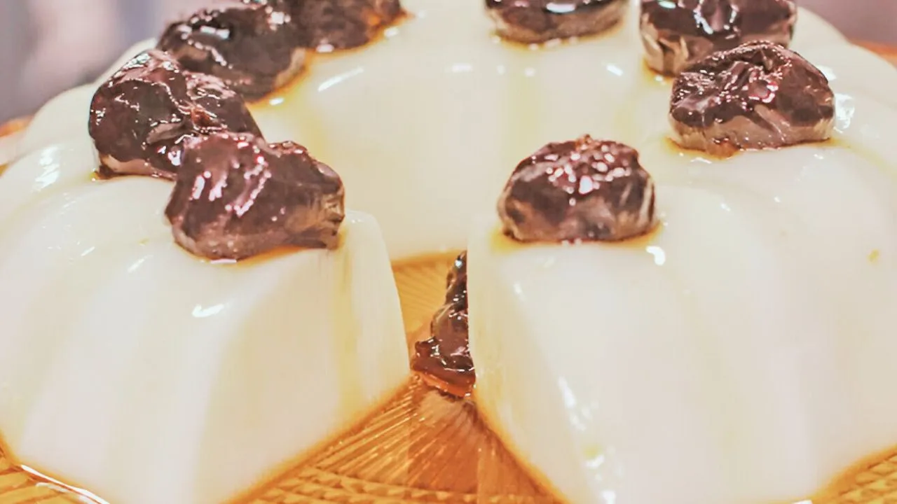 White custard pudding