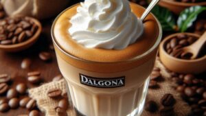 Взбитый кофе (Dalgona Coffee)