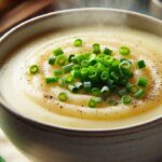 Картофельный суп с луком-пореем