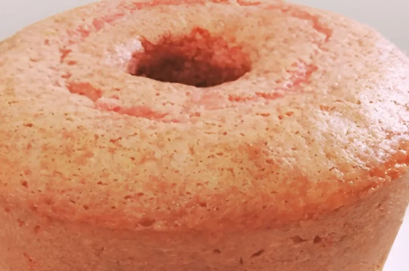 Simple Strawberry Cake